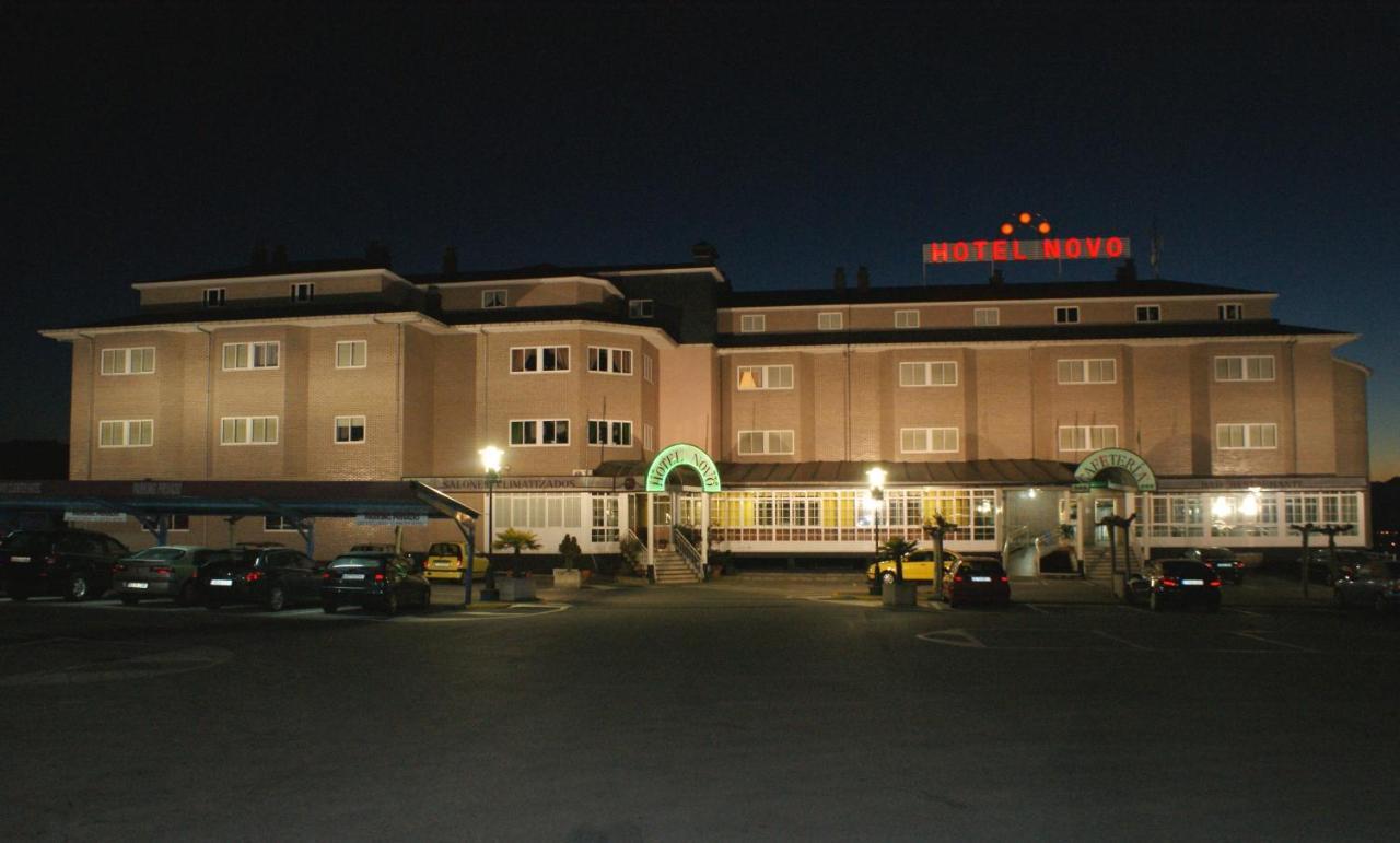Hotel Novo Ponferrada Bagian luar foto